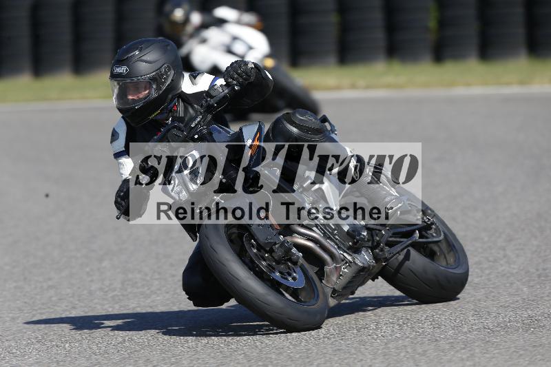 /Archiv-2025/49 26.08.2025 Cornu Master School ADR/blau-bleu/50